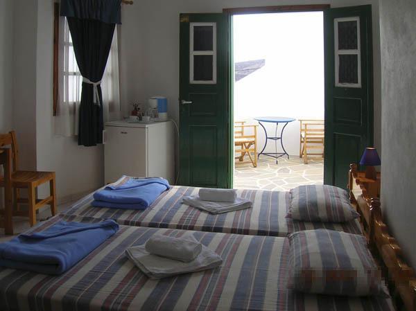 Irene Rooms Φολέγανδρος Δωμάτιο φωτογραφία